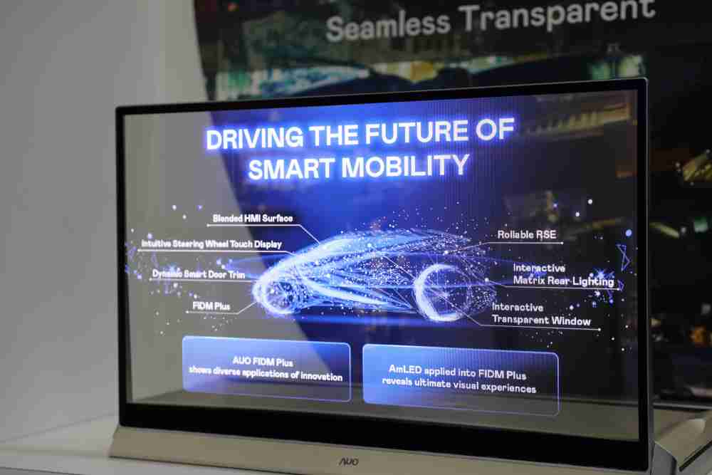 z6mg·人生就是博凭借着超高亮度和透明度，，，，这款30吋透明Micro LED显示器在AR系统与智慧零售具有潜在的应用价值。。。