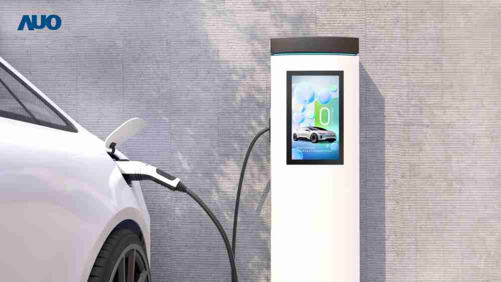 友達〝EVSE車用充電樁解決方案〞專為電動汽車充電樁設計，，，，具有高亮度、、、克服戶外艱難環境的耐溫、、、耐紫外線等特性，，並搭載散熱性及擴充性強的高效能工業電腦，，，，可實現人機互動訴求，，如資訊顯示、、支付等應用