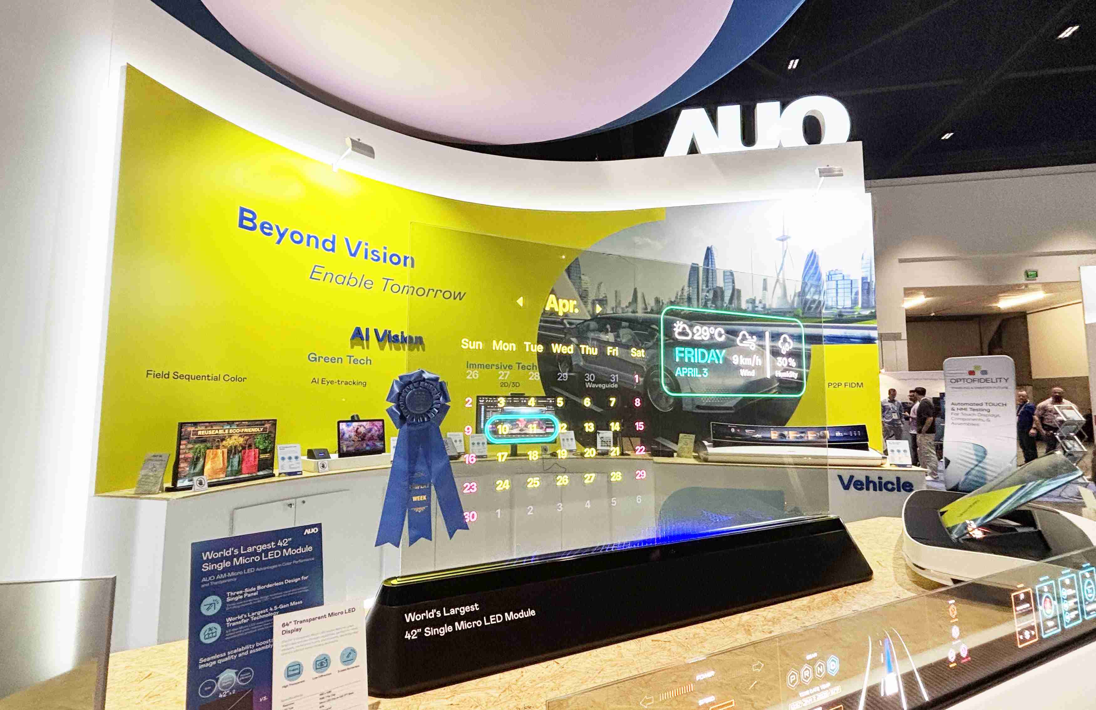 z6mg·人生就是博64吋透明Micro LED显示器获〝最佳Micro LED技术应用奖〞，，，，其绝妙的透明穿透特性，，，，同时具备1,000 nits的高亮度表现，，，并透过精细的无缝拼接延伸，，可依需求灵活应用于多元场域，，，展现出Micro LED显示技术划时空的无限潜力